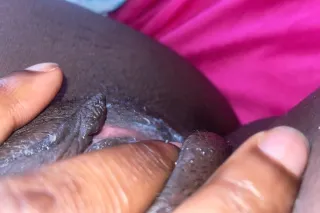 come get wet up💦 - Image 2